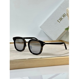 $56.00,Dior Sunglasses  # 287325