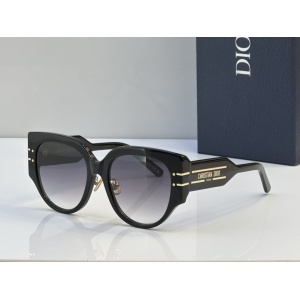 $56.00,Dior Sunglasses  # 287359