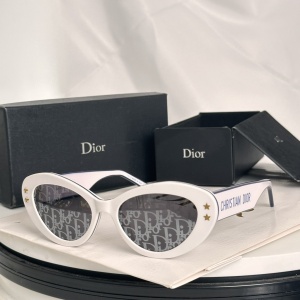 $56.00,Dior Sunglasses  # 287441