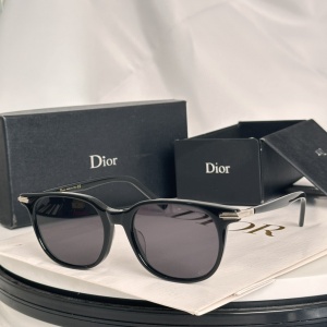 $56.00,Dior Sunglasses  # 287450