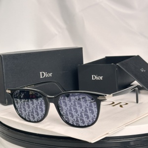 $56.00,Dior Sunglasses  # 287453
