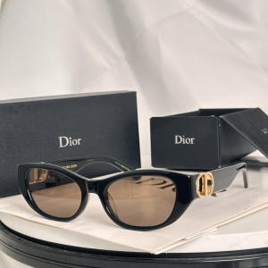 $56.00,Dior Sunglasses  # 287475