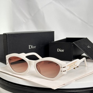 $56.00,Dior Sunglasses  # 287521