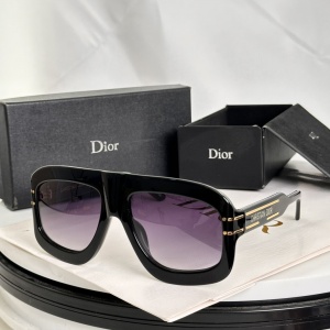 $56.00,Dior Sunglasses  # 287536