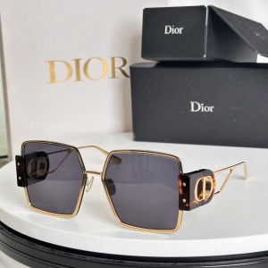$56.00,Dior Sunglasses  # 287567