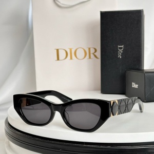 $56.00,Dior Sunglasses  # 287589