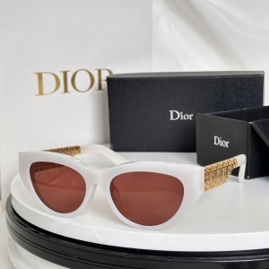 $56.00,Dior Sunglasses  # 287620