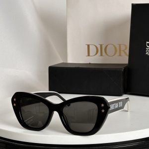 $56.00,Dior Sunglasses  # 287658