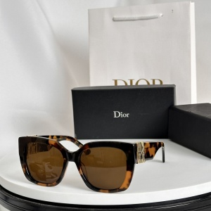 $56.00,Dior Sunglasses  # 287670