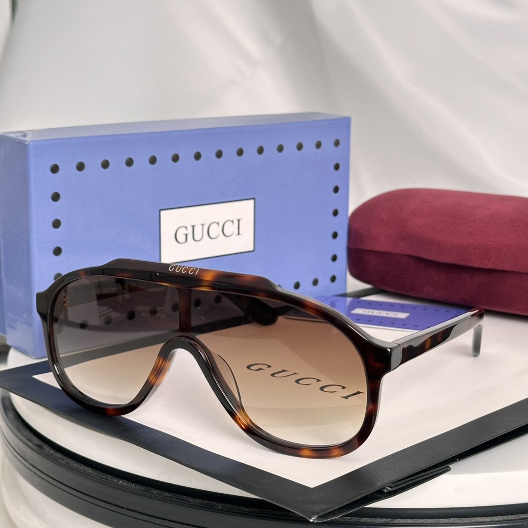 Gucci Sunglasses # 285902