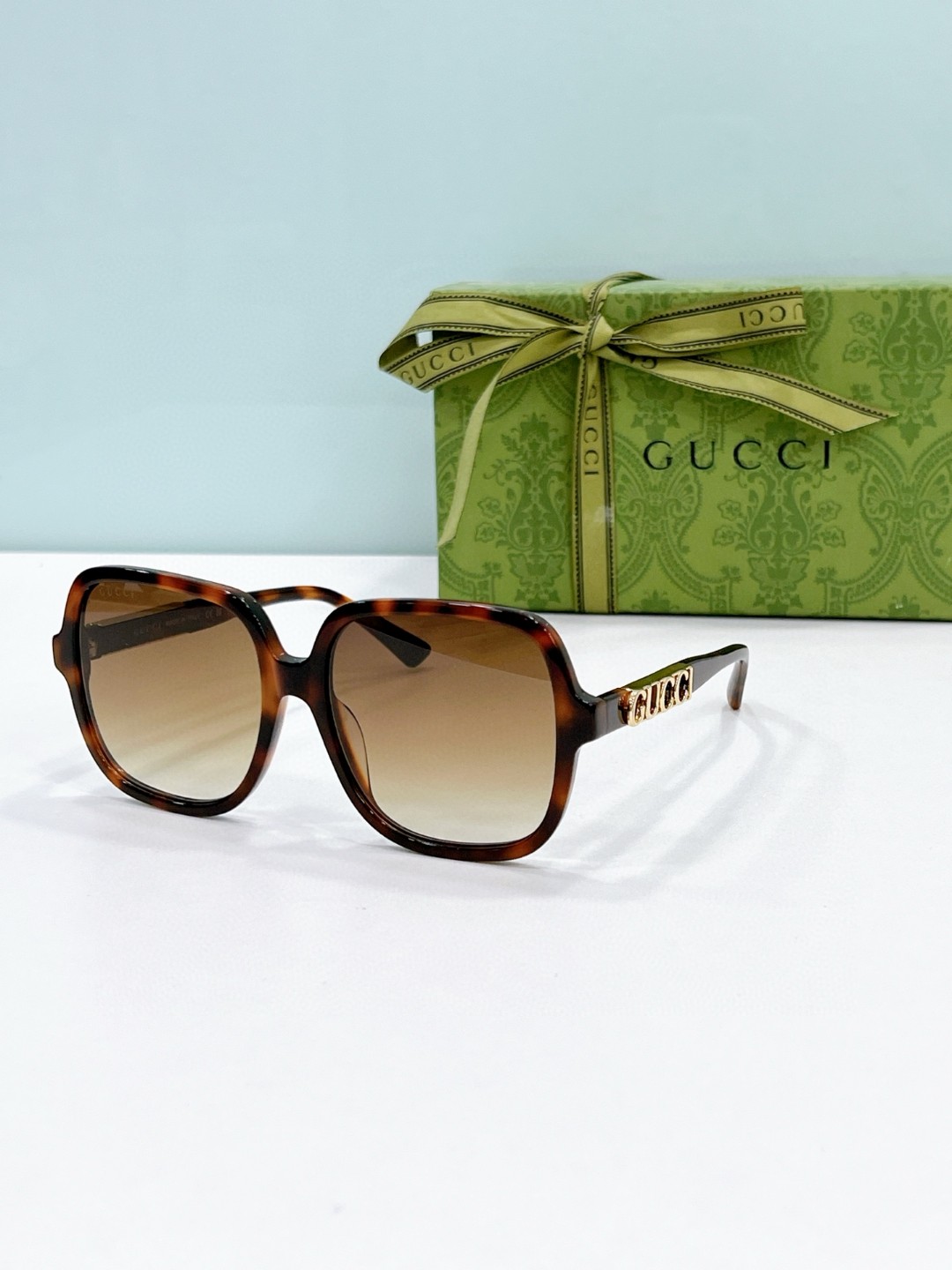 Gucci Sunglasses # 286141