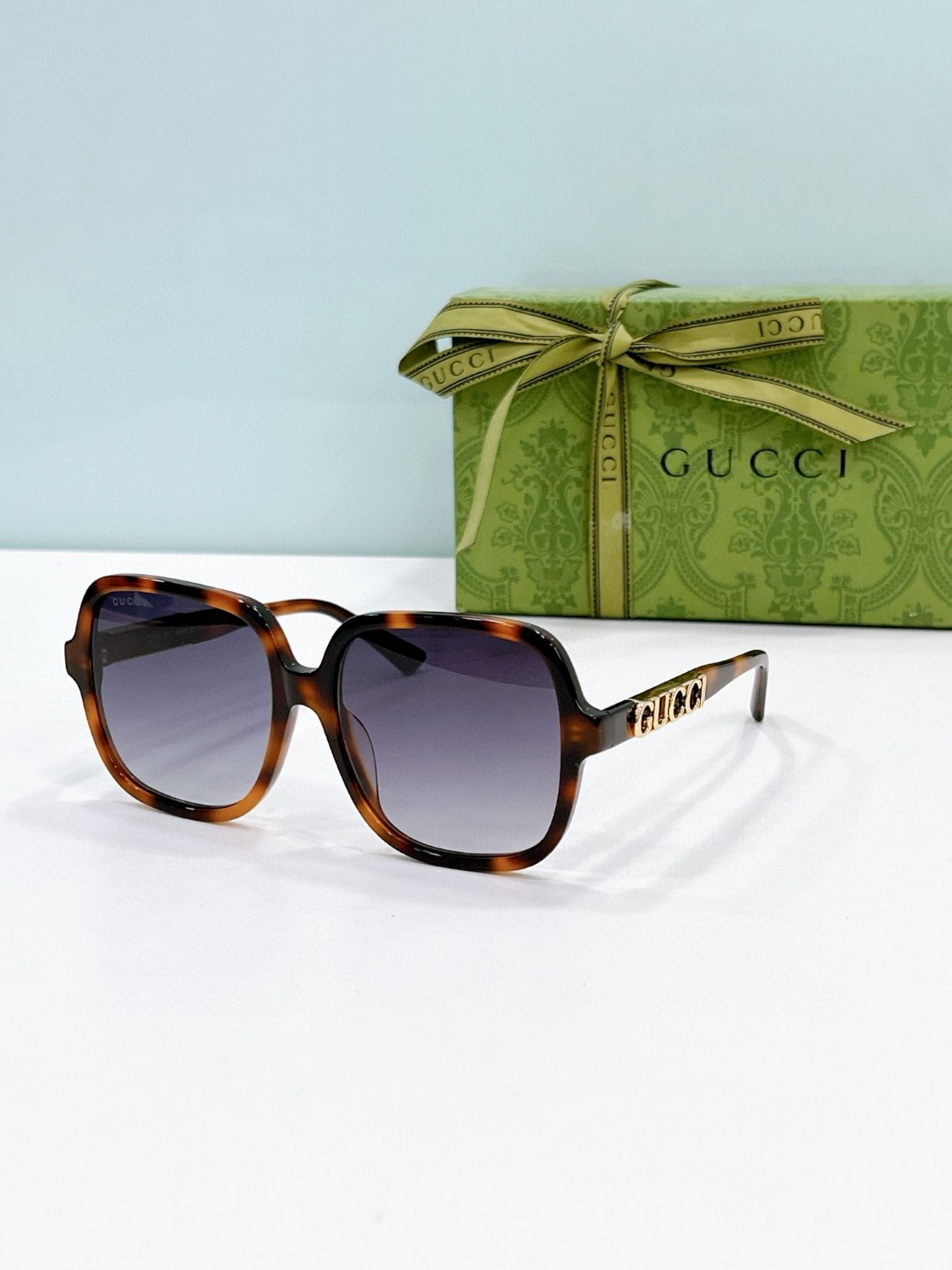 Gucci Sunglasses # 286142