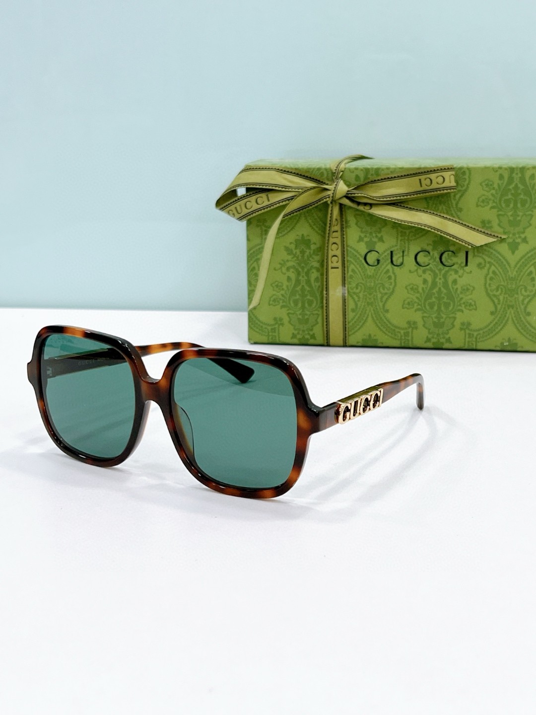 Gucci Sunglasses # 286143