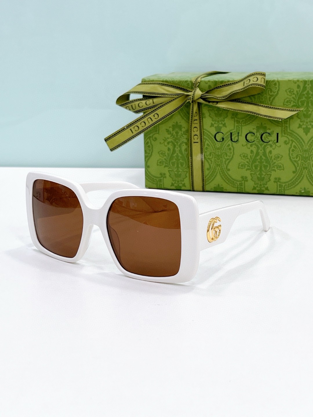 Gucci Sunglasses # 286151