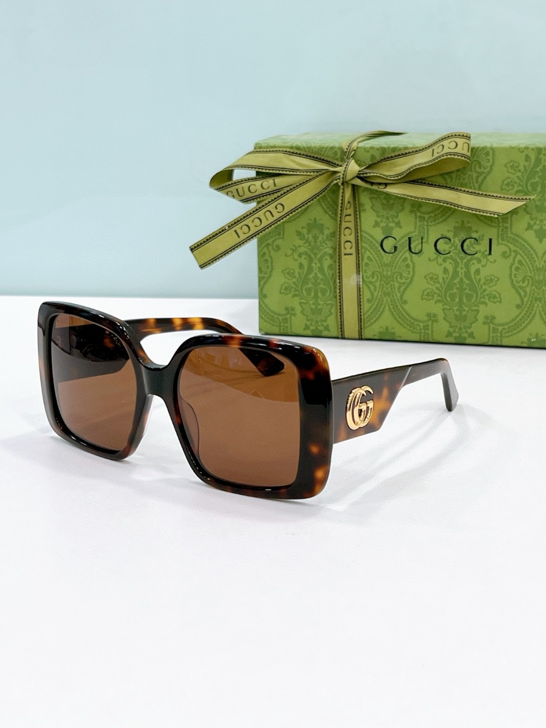Gucci Sunglasses # 286155