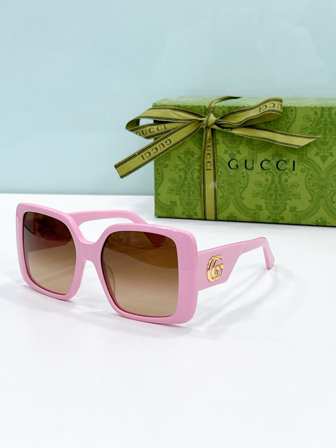 Gucci Sunglasses # 286157