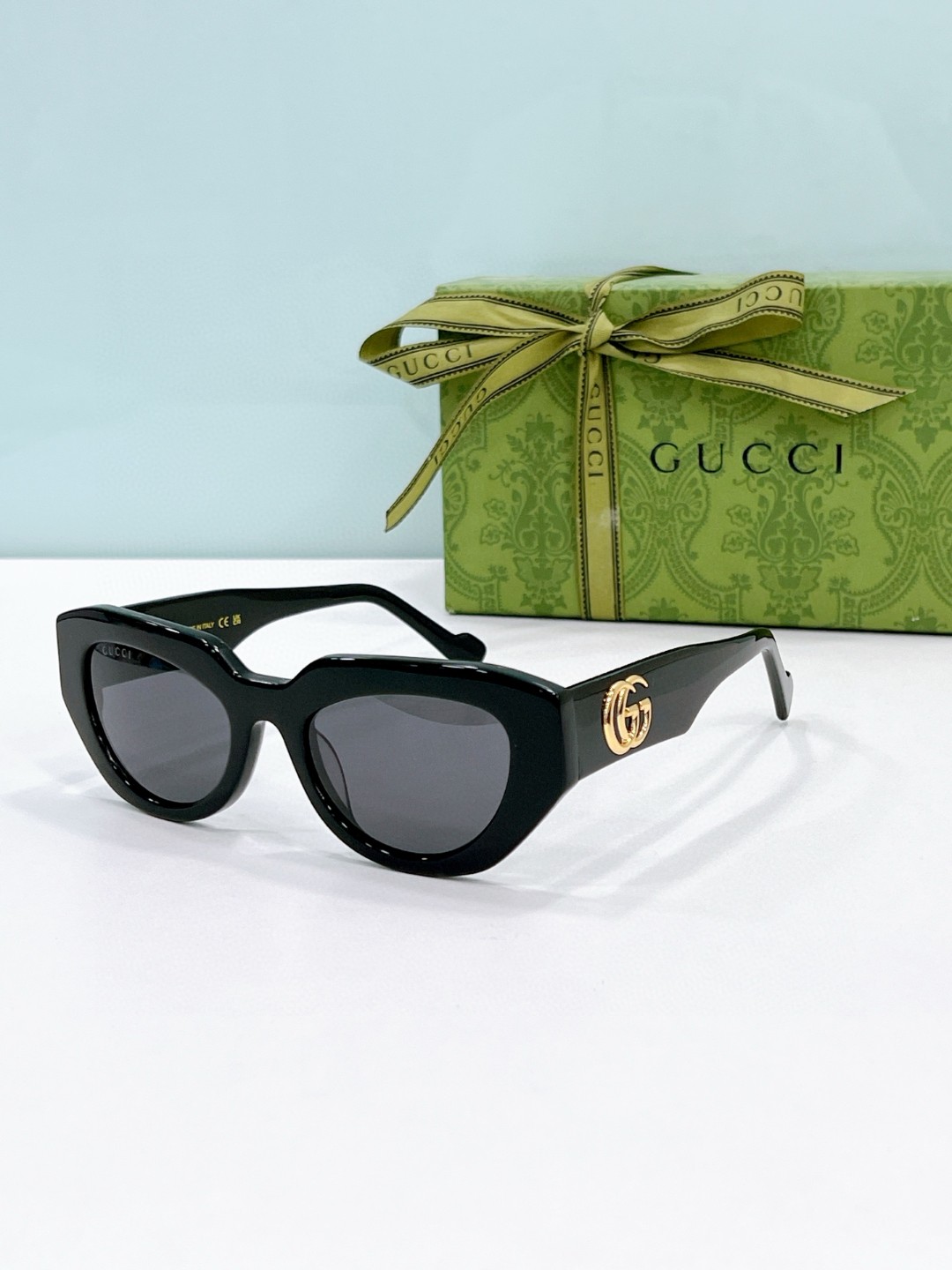 Gucci Sunglasses # 286165