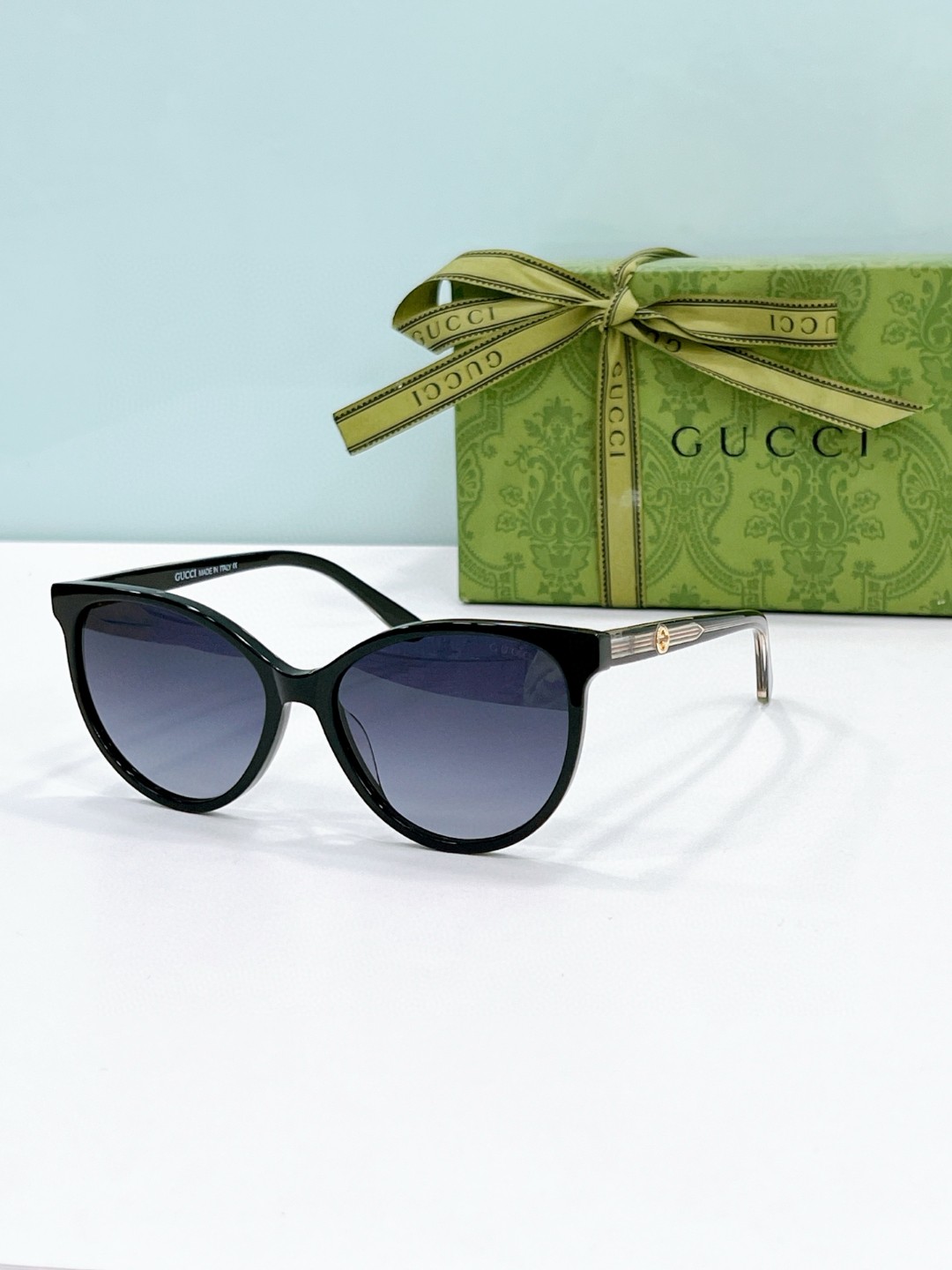 Gucci Sunglasses # 286166