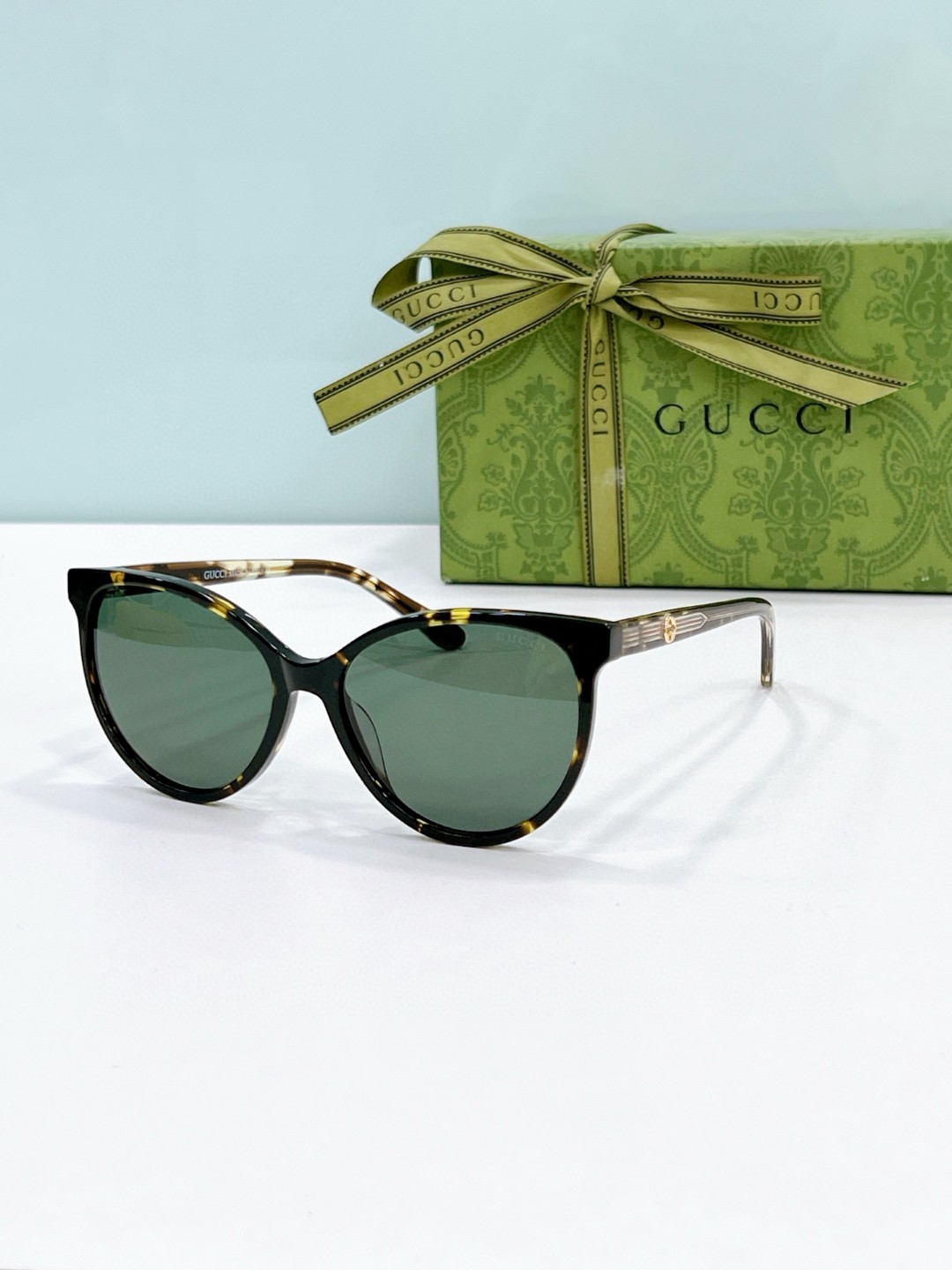 Gucci Sunglasses # 286167