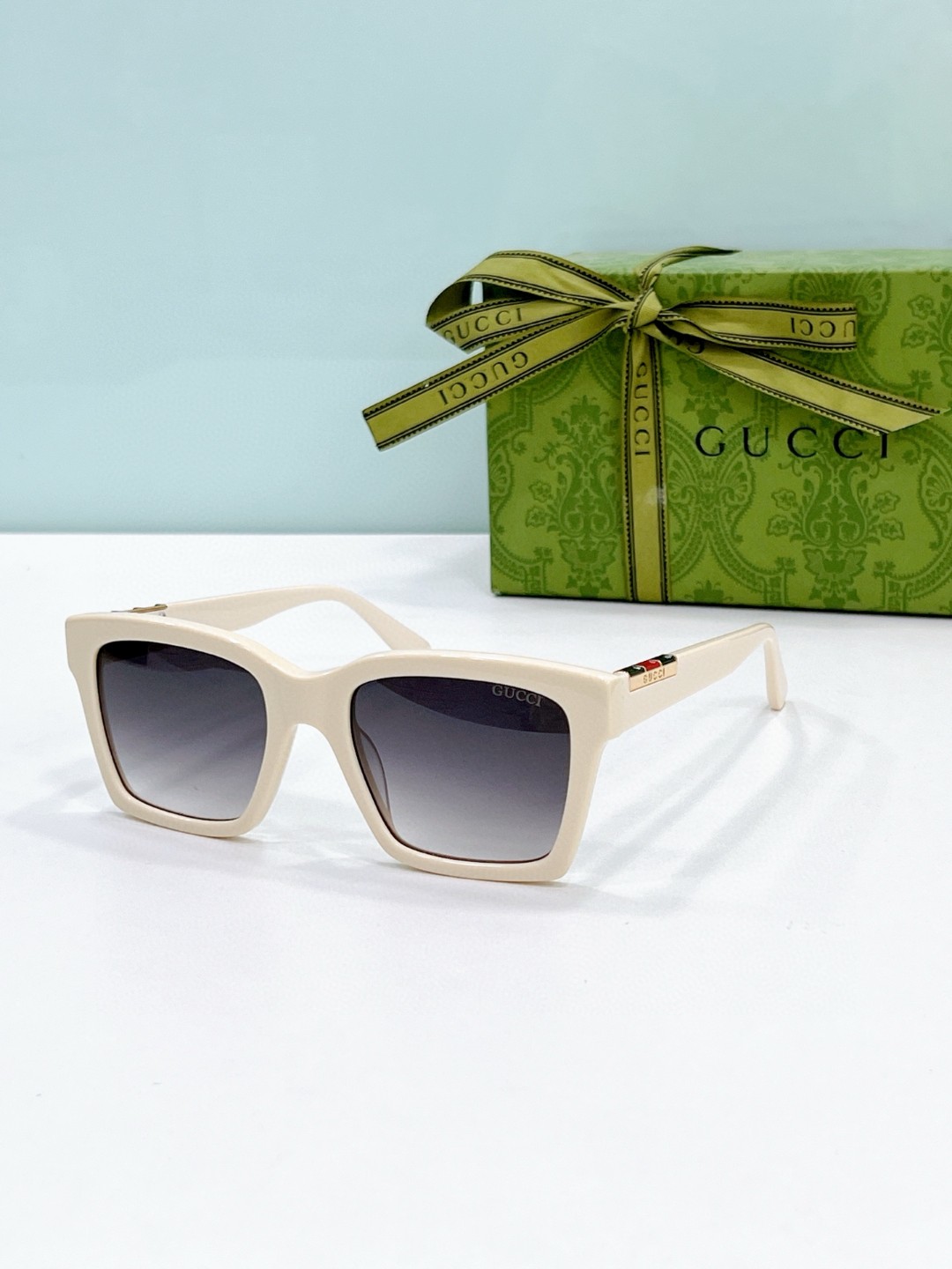 Gucci Sunglasses # 286171