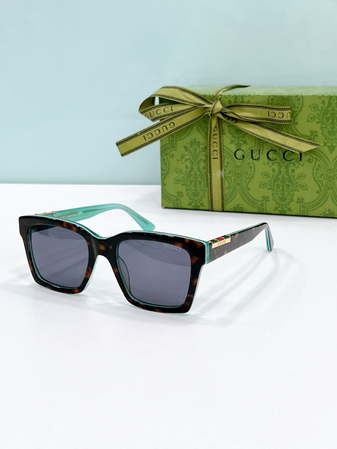 Gucci Sunglasses # 286175