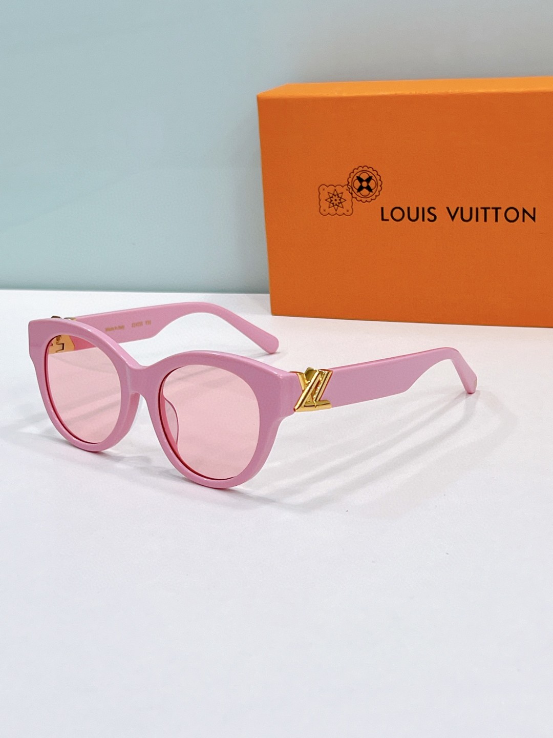 Louis Vuitton Sunglasses # 286342