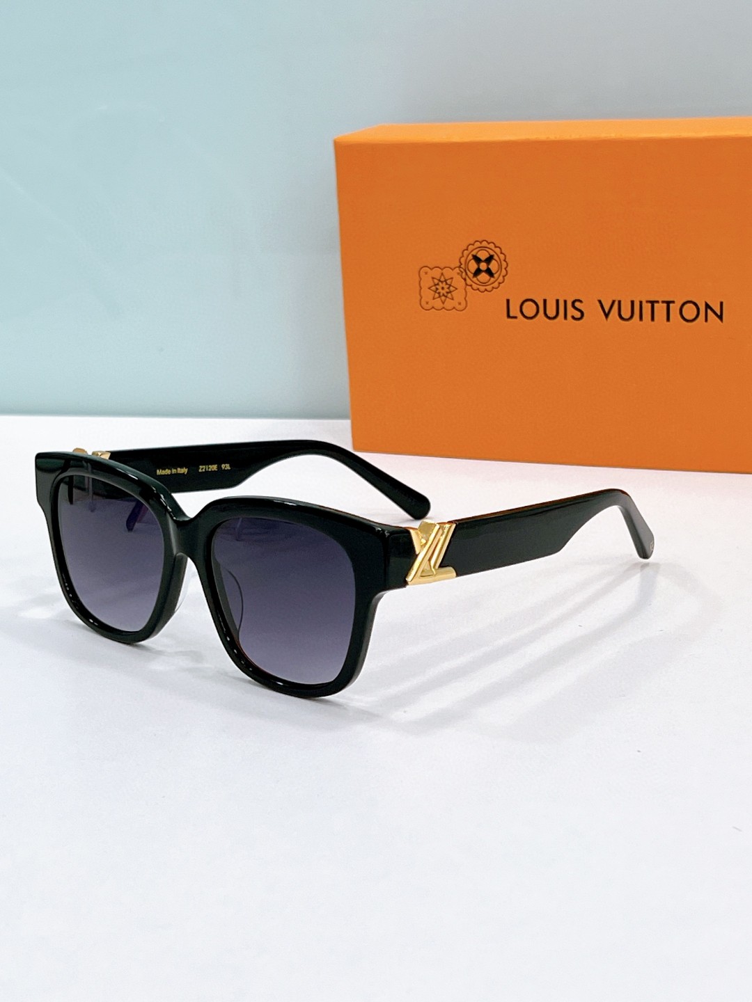Louis Vuitton Sunglasses # 286344