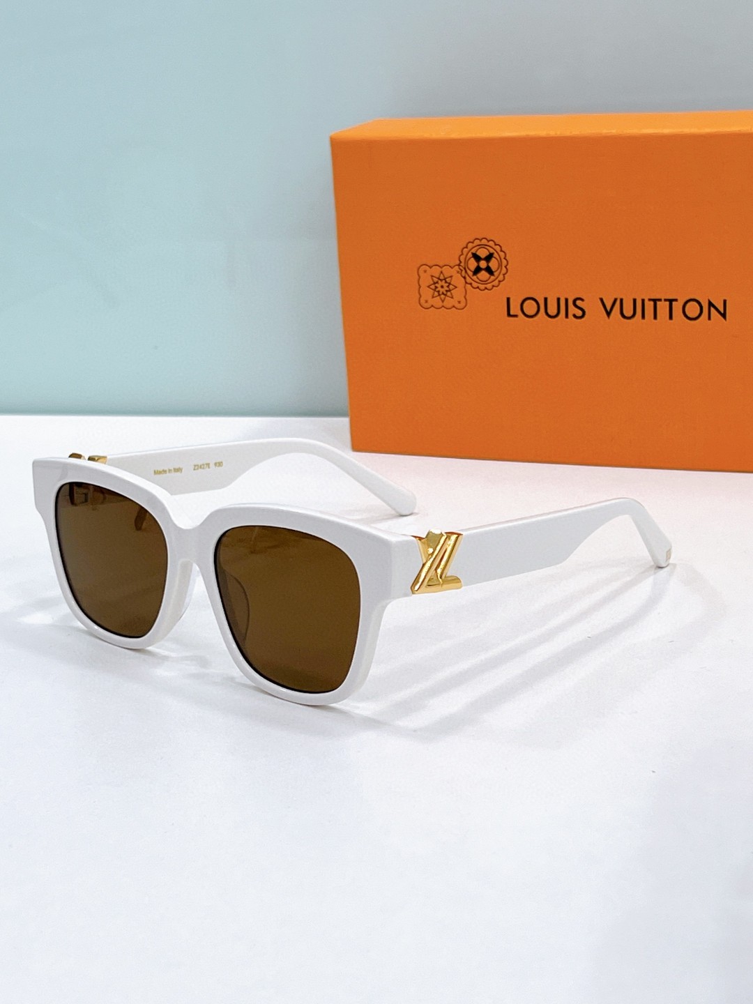 Louis Vuitton Sunglasses # 286346