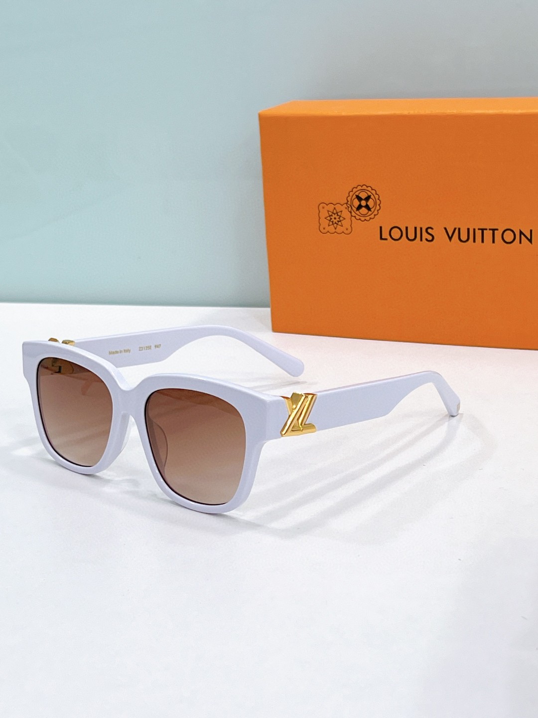 Louis Vuitton Sunglasses # 286348