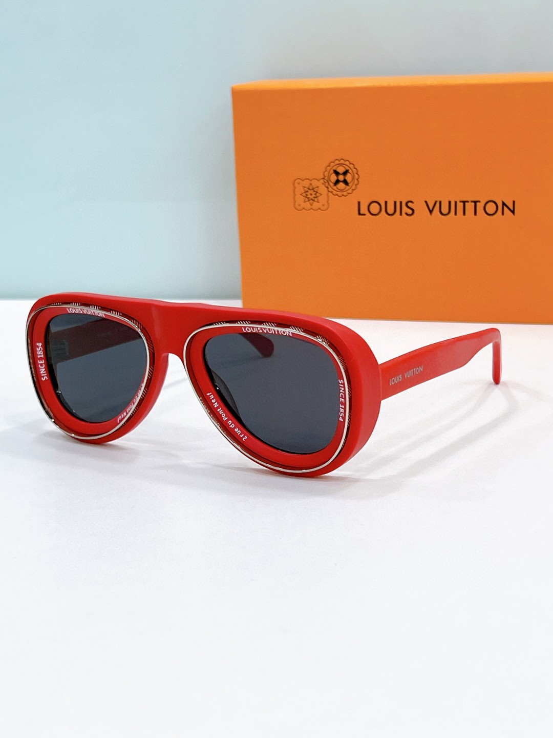 Louis Vuitton Sunglasses # 286572