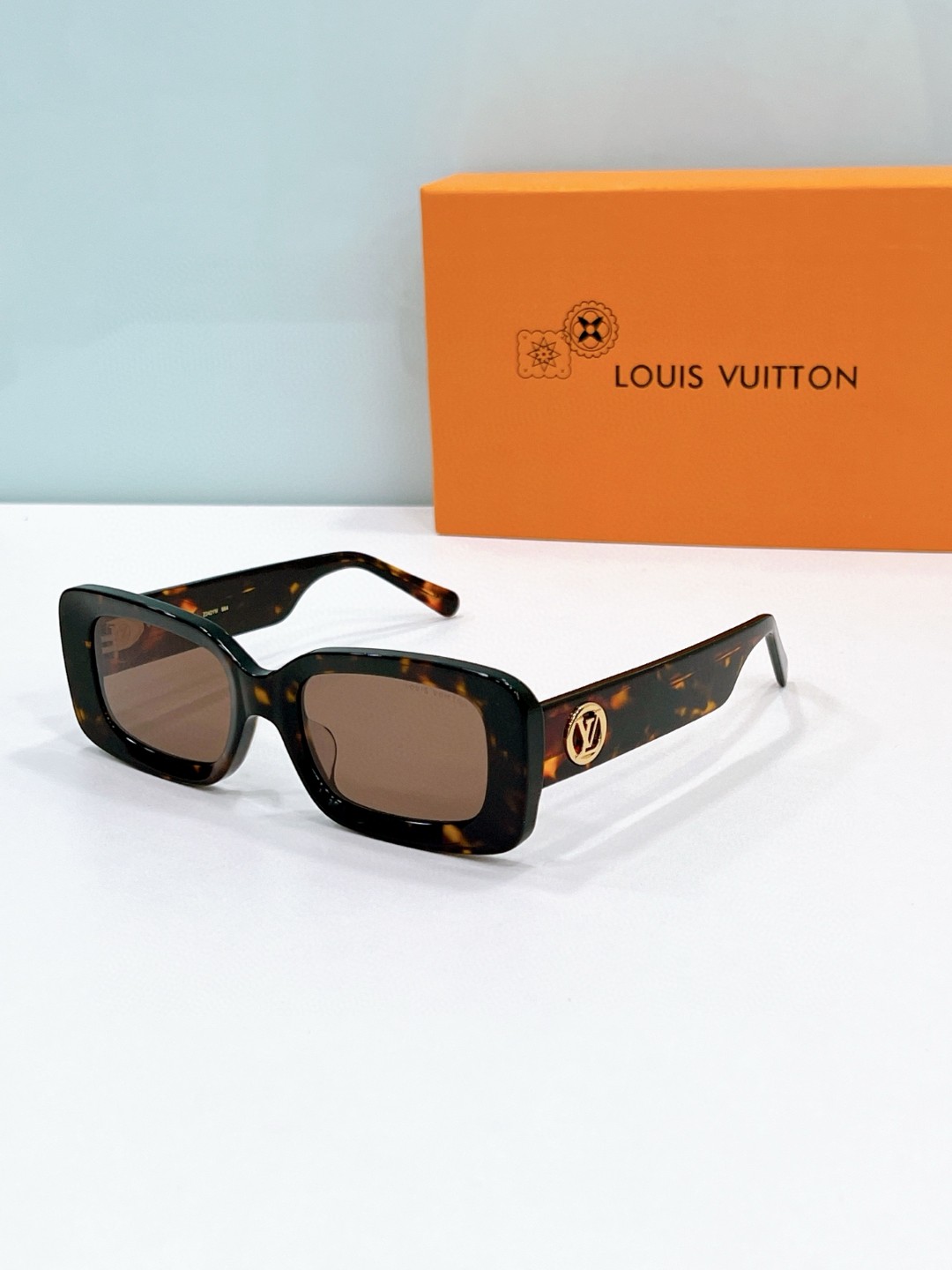 Louis Vuitton Sunglasses # 286751