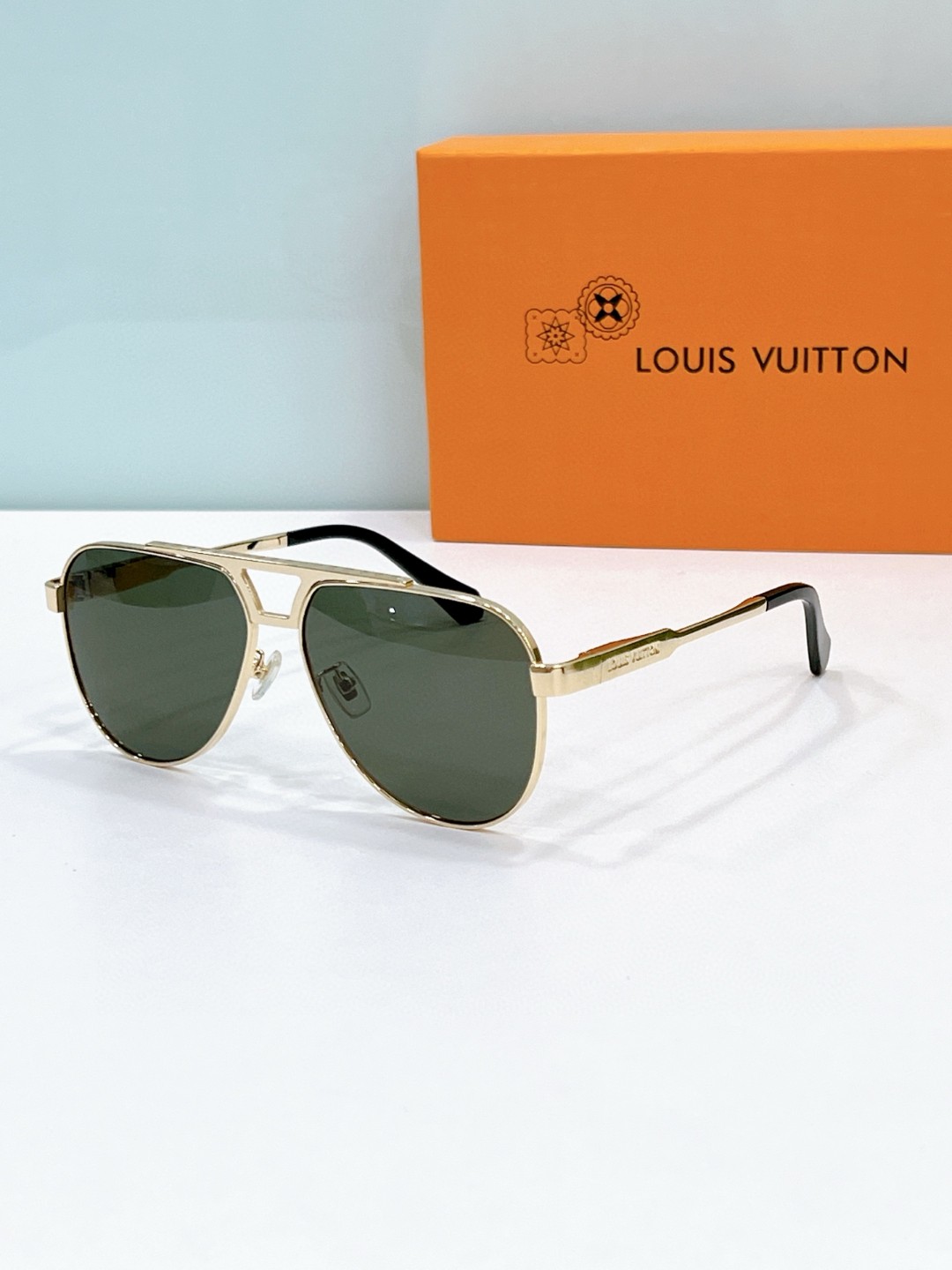 Louis Vuitton Sunglasses # 286758