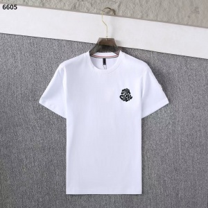 $27.00,Moncler Short Sleeve T Shirts For Men # 287984
