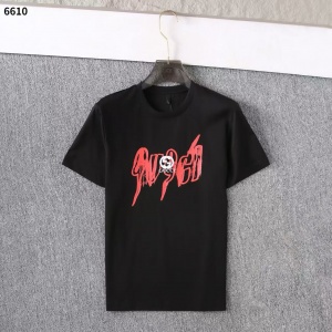 $27.00,Gucci Short Sleeve T Shirts For Men # 287997