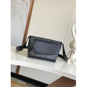 $142.00,Louis Vuitton Crossbody Bag For Women # 288115
