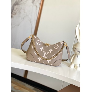 $149.00,Louis Vuitton Crossbody Bag For Women  # 288144