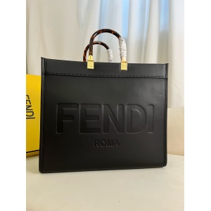 $245.00,Fendi Handbag For Women # 288235