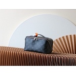 Louis Vuitton Cosmetic Bag For Women  # 288127