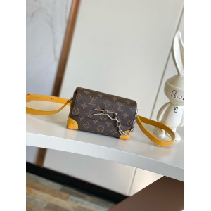 $139.00,Louis Vuitton Crossbody Bag For Women # 288294