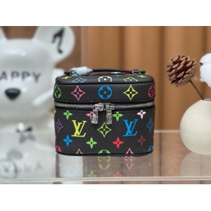 $135.00,Louis Vuitton Cosmetic Bag For Women # 288320