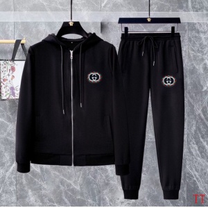 $85.00,Gucci Tracksuits For Men # 289284