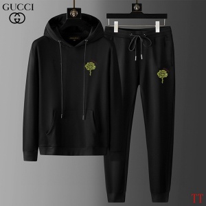 $85.00,Gucci Tracksuits For Men # 289292