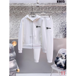 $85.00,Louis Vuitton Tracksuits For Men # 289303