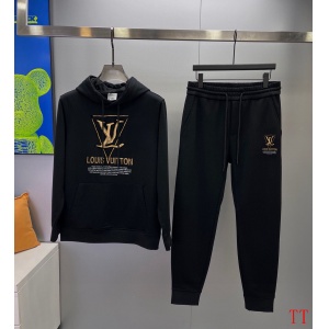 $85.00,Louis Vuitton Tracksuits For Men # 289309