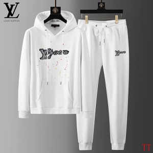 $85.00,Louis Vuitton Tracksuits For Men # 289310