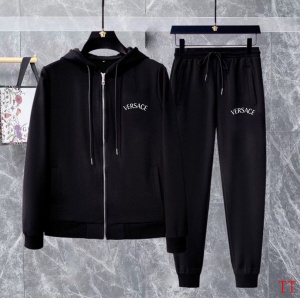 $85.00,Versace Tracksuits For Men # 289328