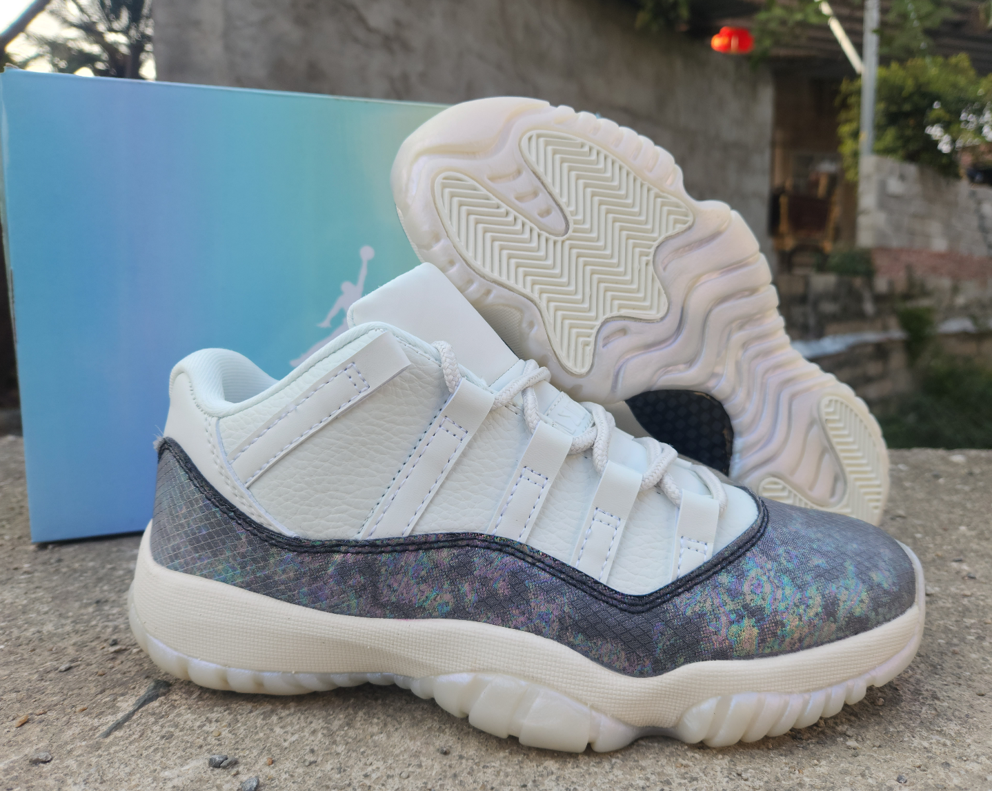 Jordan 11 Retro Unisex # 289180