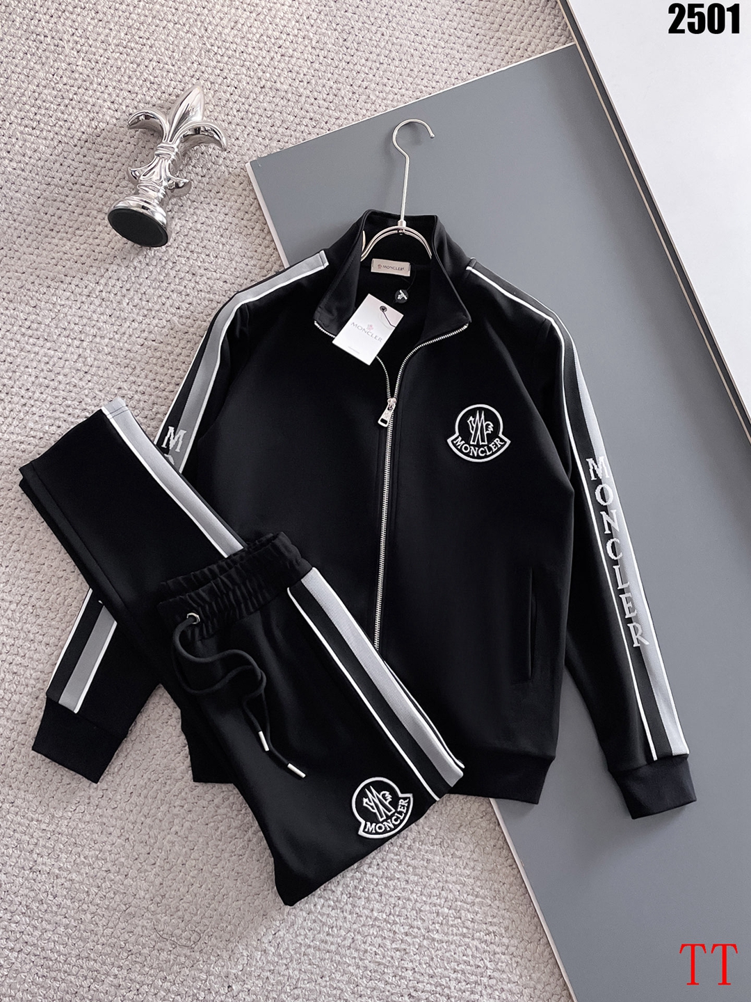 Moncler Tracksuits For Men # 289332