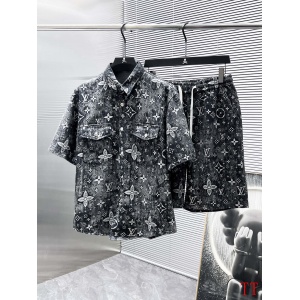 $59.00,Louis Vuitton Short Shirt Set For Men # 289392