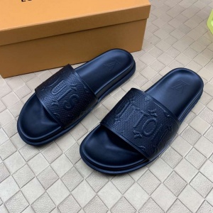 $62.00,Louis Vuitton Slippers For Men # 289601